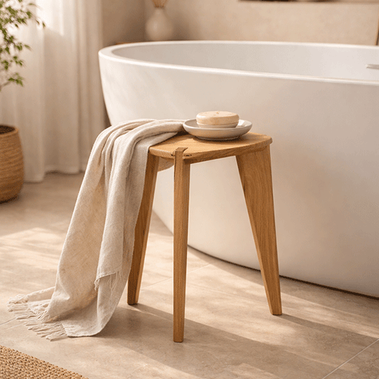Nise Heimen M45 - Acacia Three-Legged Stool