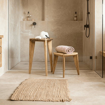 Nise Heimen M45 - Acacia Three-Legged Stool