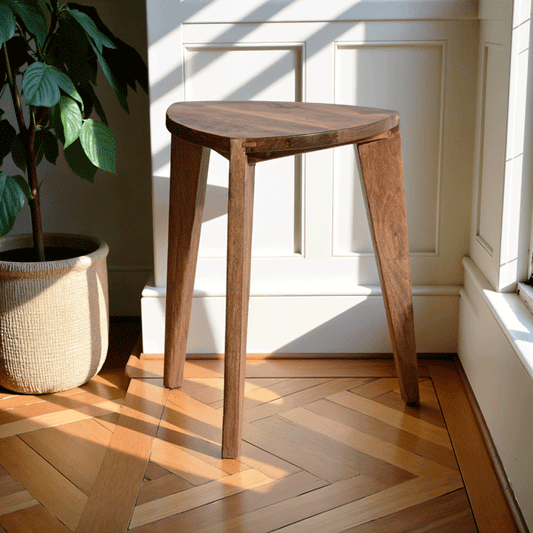 Kurumi Hira - Sgabello a tre gambe in legno di noce